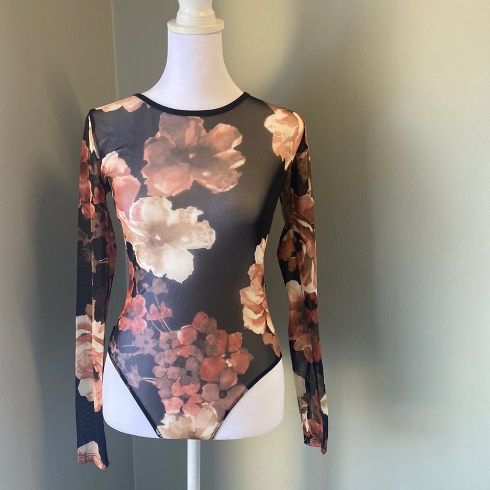 Fashion Nova | Don't Bring Me Flowers Bodysuit ✨